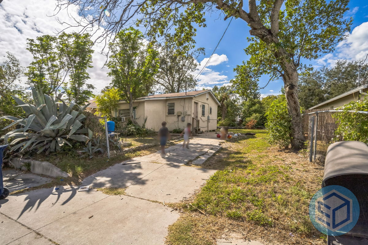 🔥🏚️ Tampa, FL | Fix & Flip or Rental – Huge Potential! 🏚️🔥
