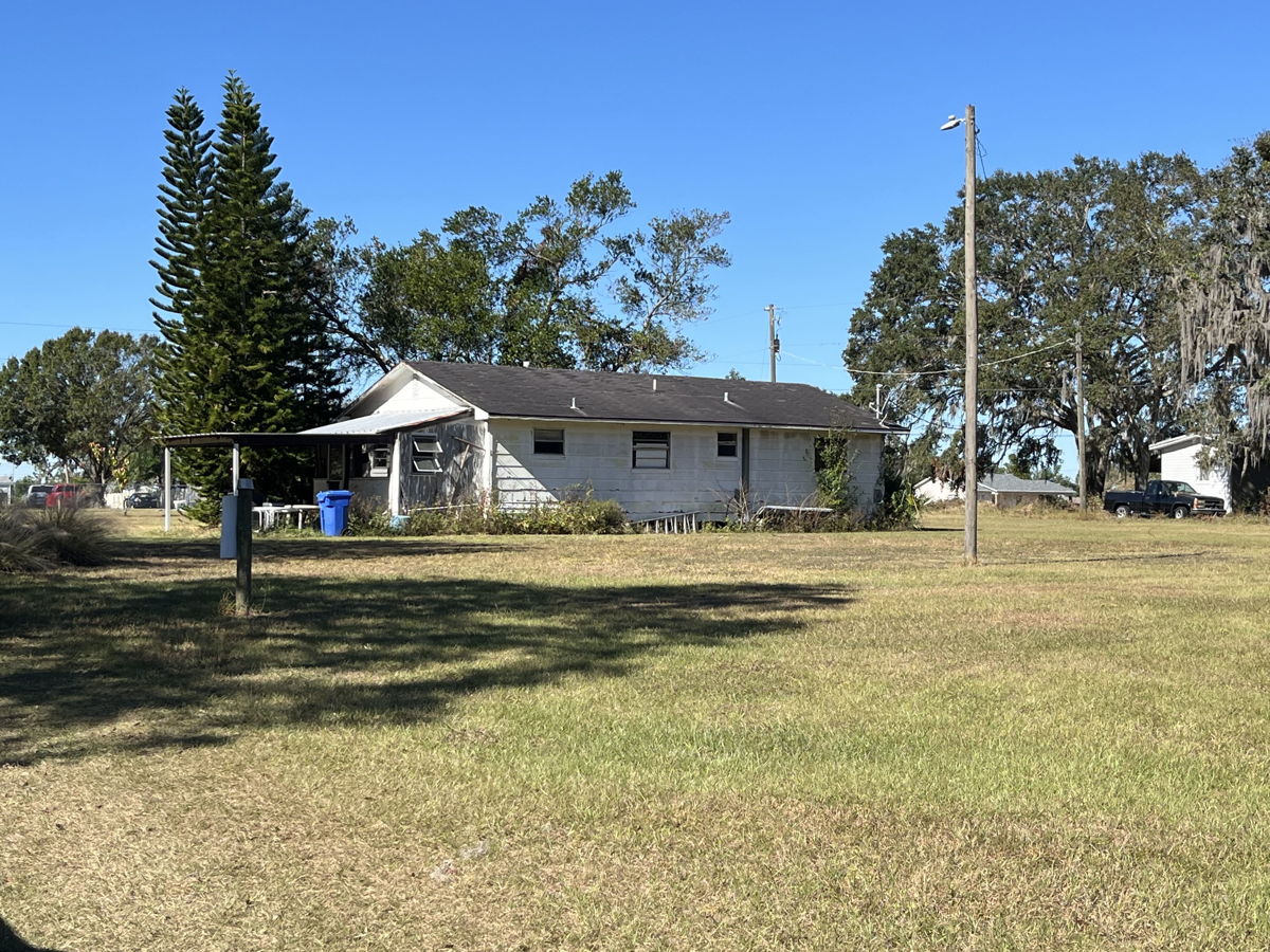 Plant City 33567 SFH on 1 Acre Lot (NOT IN MLS)