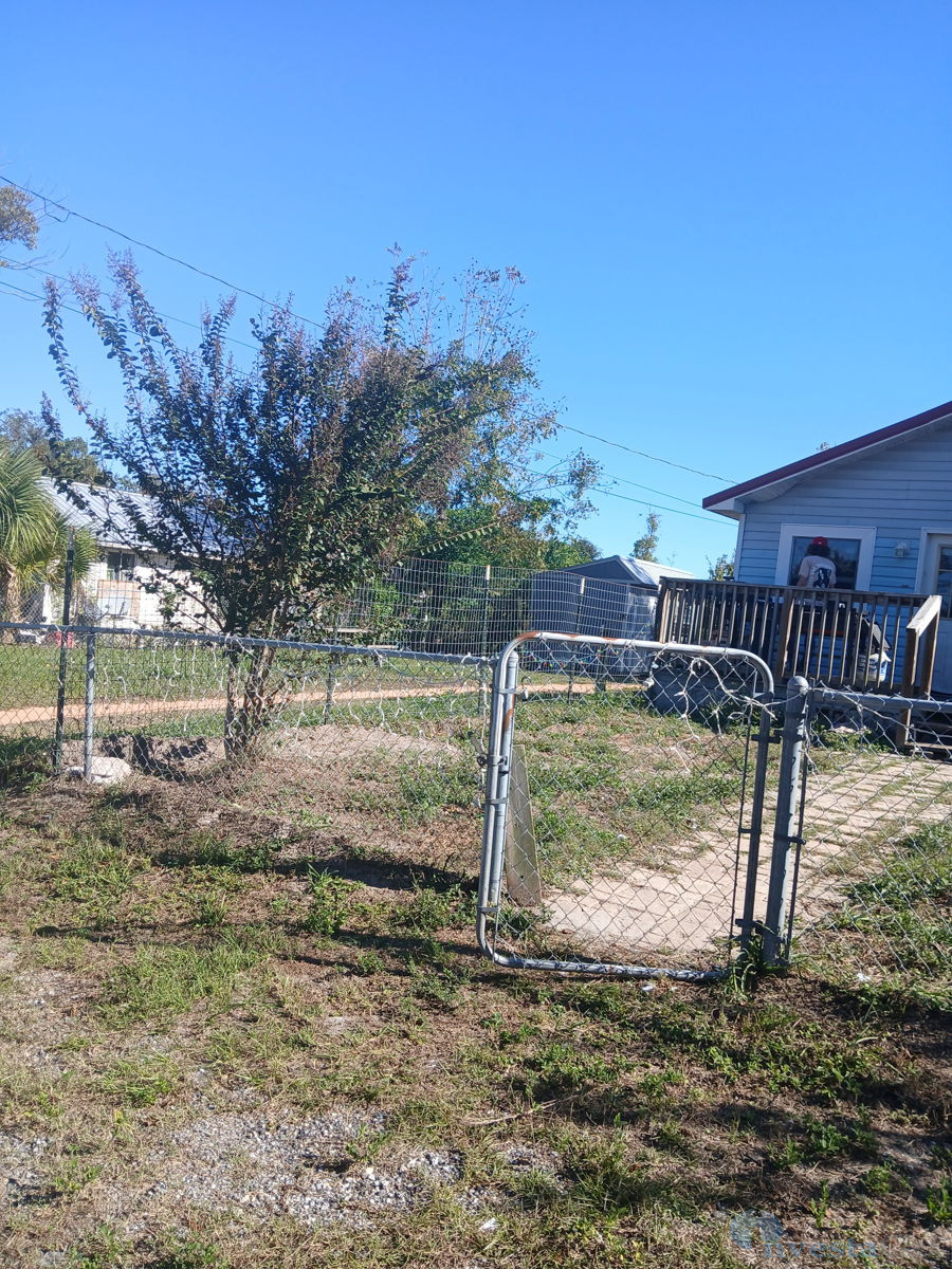 3 br 2 ba SFH in Panama City 32401 - $ 115K