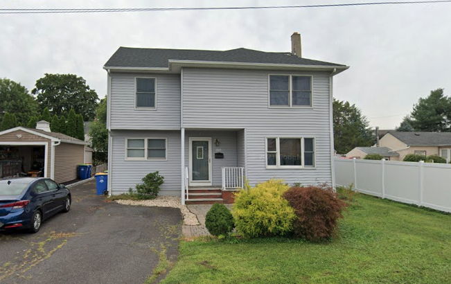 🏡Manville, NJ🚨Massive Flip Opportunity ✅Cosmetic Fix & Flip🔥 Text Max For Showing and Offers
