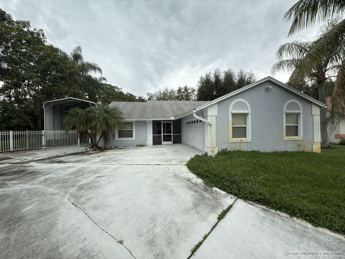 🔥Great Investment at Greenacres, FL🔥