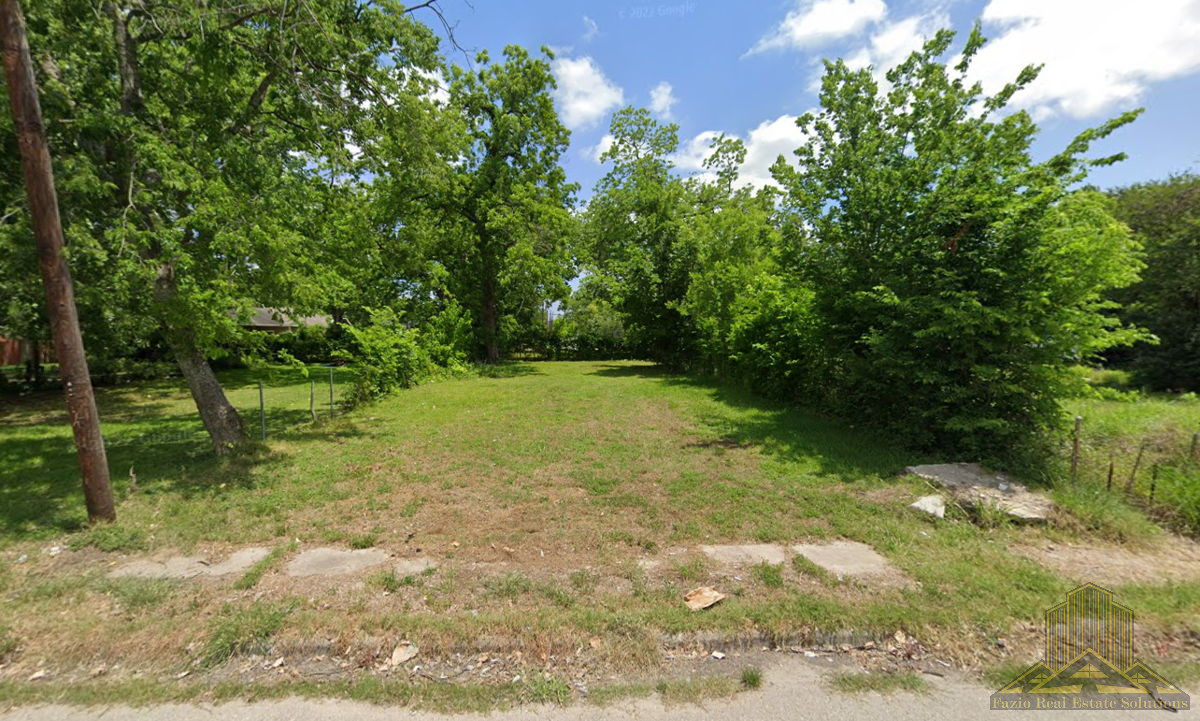 Vacant Lot Prime LOCATION 77004 Tons of NEW BUILDS