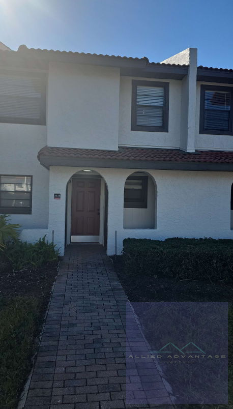 Right in the heart of Disney: Townhome Short-Term Rental in Kissimmee 🌟