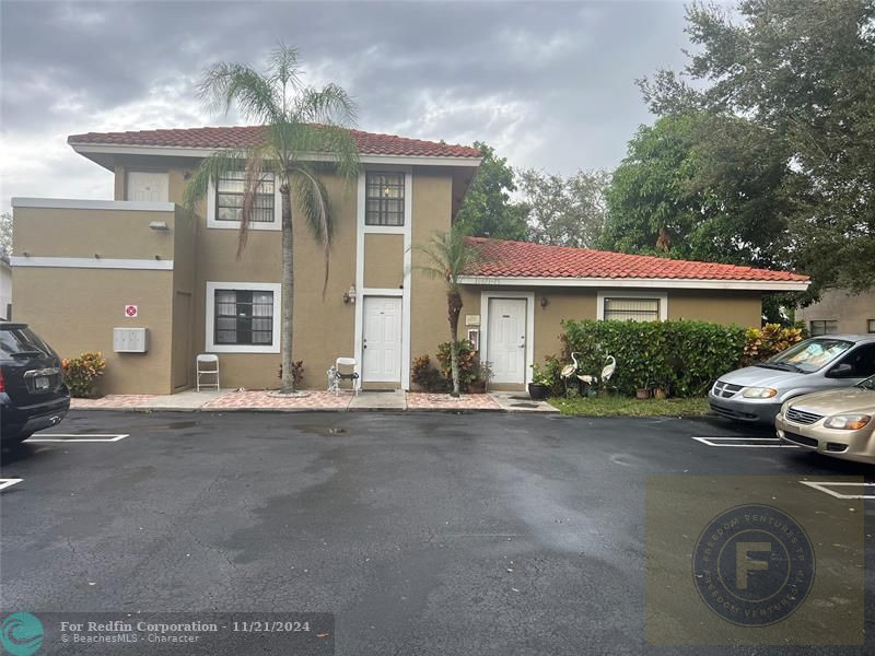 GREAT FIX AND FLIP OR BUY AND HOLD IN CORAL SPRINGS FL 33065 TRIPLEX