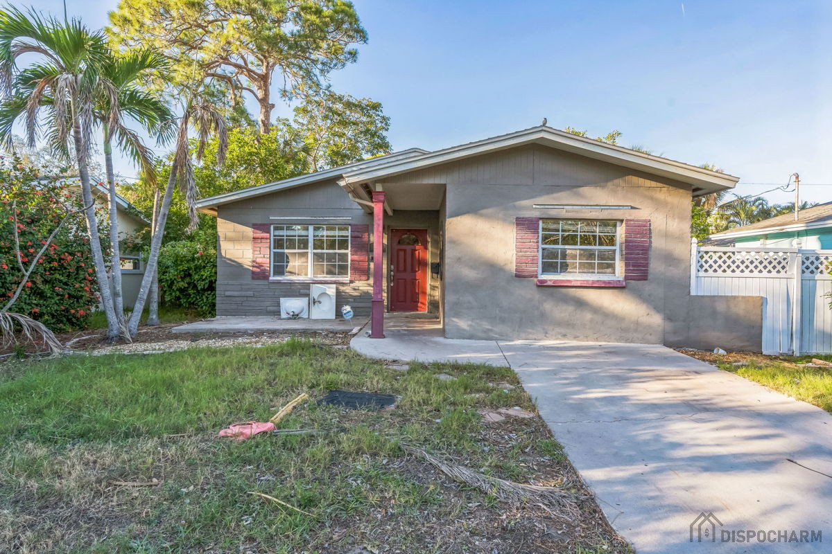 (St. Pete) Take A Look At This 3/2 In Shore Acres 🏡