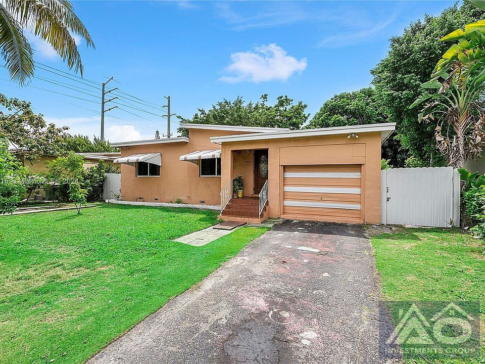 2 bed 2 bath single family in Dade County! 495k worth 590k