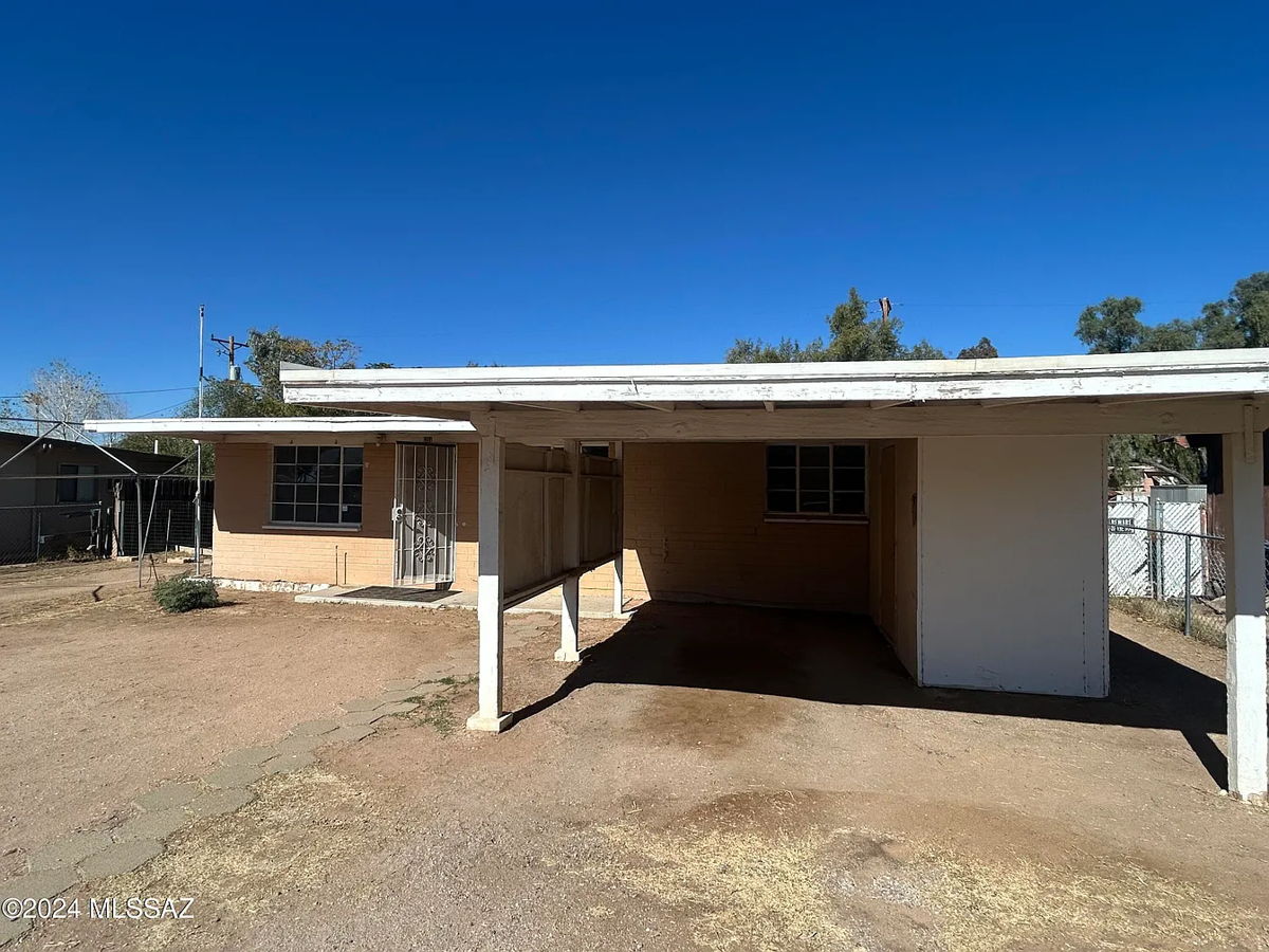 Tucson, AZ 85705 - 3/2 SFR For only $199,999 ✨