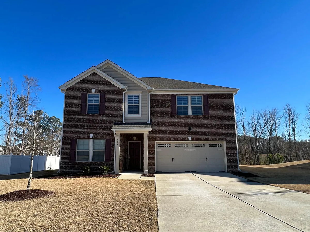 🏡Hybrid DEAL  / 🏡 Single Family ⭐️ MTG 484,732📌 INT % 3.25% / 3% 🔥 Entry Fee: 55,268 + Closing Costs📍Fuquay Varina, NC 27526 🏡 GREAT INVESTMENT OPPORTUNITY  📌