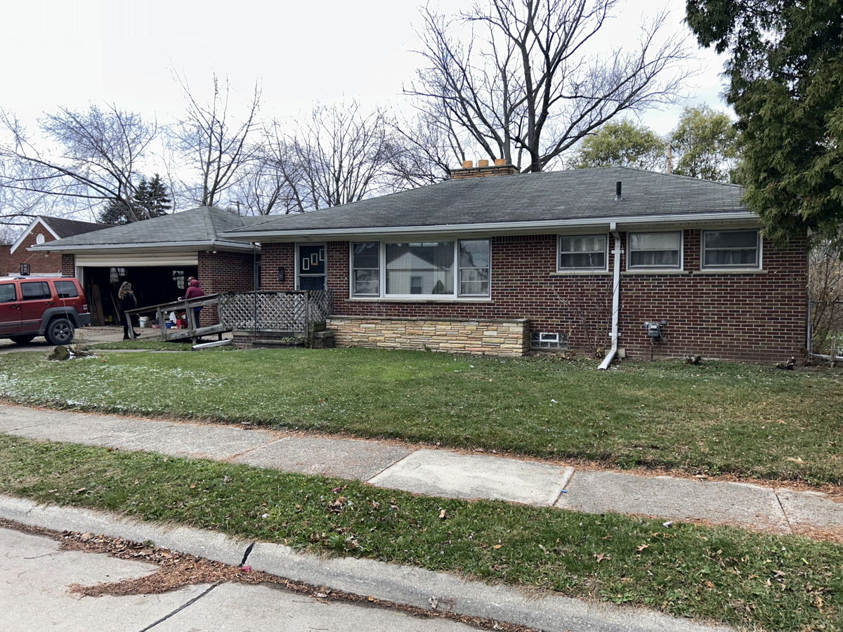 🏡Eastpointe Flip or Buy & Hold📌 PP// $108.5// ARV 200K - 230K💥
