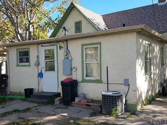 🔥 FIX & FLIP OPPORTUNITY IN PUEBLO COUNTY 81001 - DON'T MISS OUT! 💰🏠