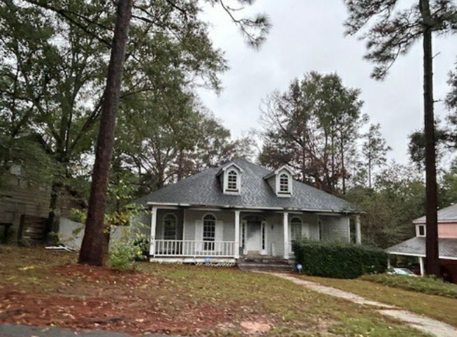 🔥🏡 **Fire-Damaged Fixer-Upper in Daphne, AL!** 🏡🔥