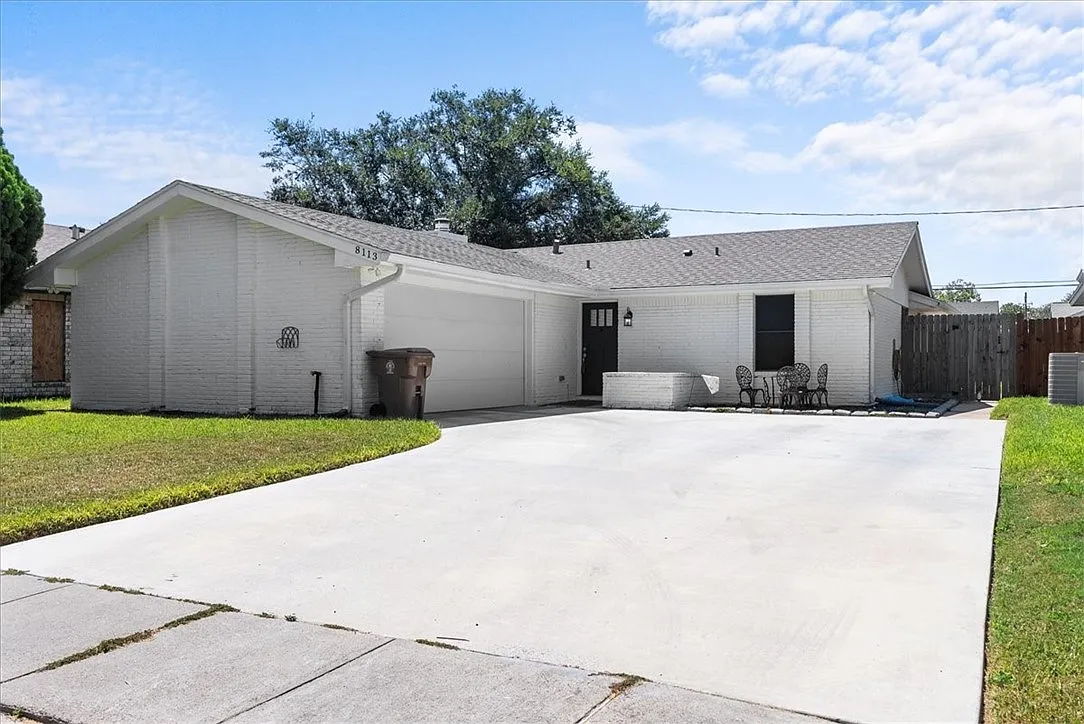 Huge Cash flow STR property!! Near Corpus Christi Int'l Airport