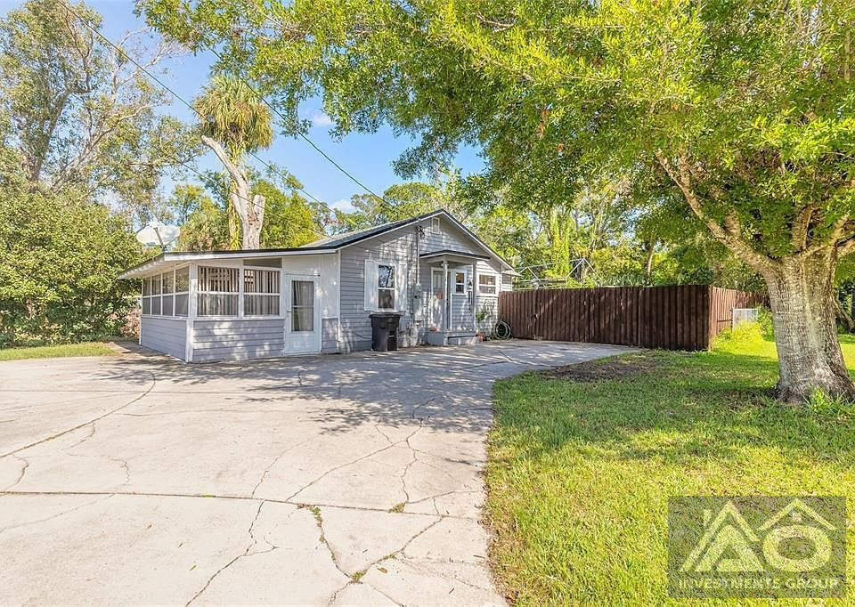 1 bed 1 bath in New Smyrna Beach! 172k worth 220k