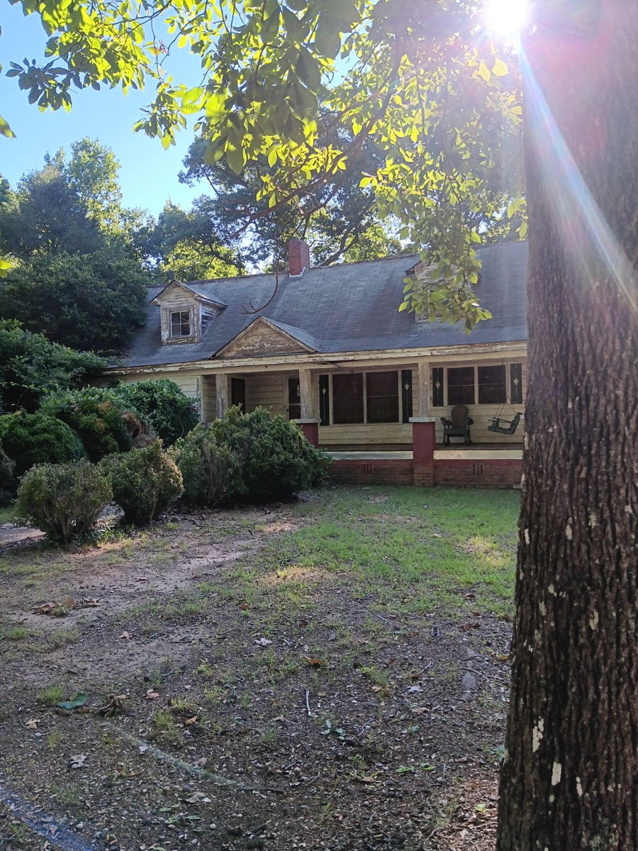 🔥 {HOT DEAL} Off Market Exclusive! 3/1 SFH in Shelby, NC