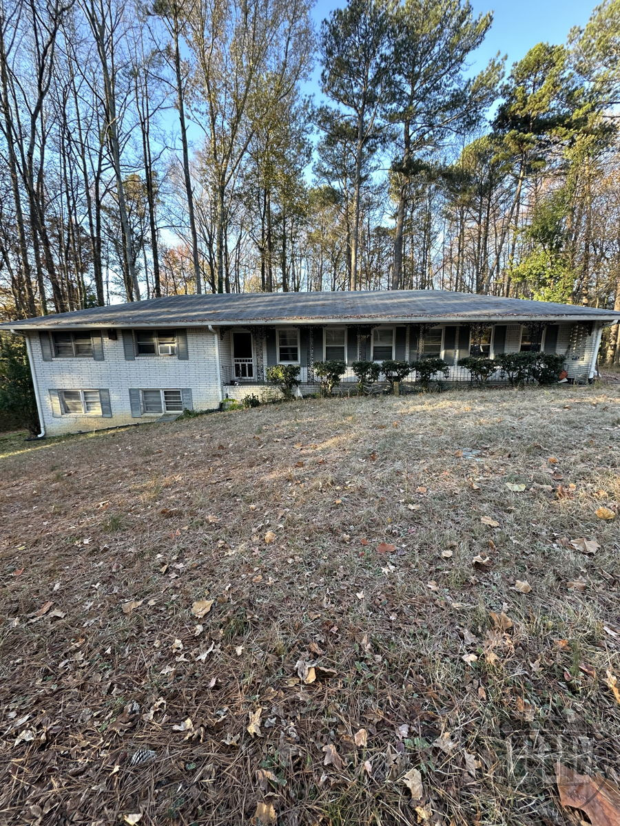 🌟 Spacious Fix & Flip on 1.73 Acres Near Atlanta – 3BD/2BA, 3,450 Total Sq Ft – ARV $340K 🏡✨