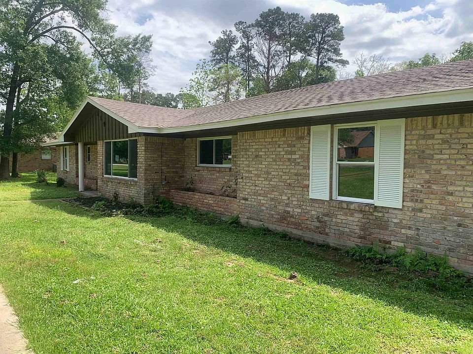 Incredible Flip Opportunity in Sour Lake