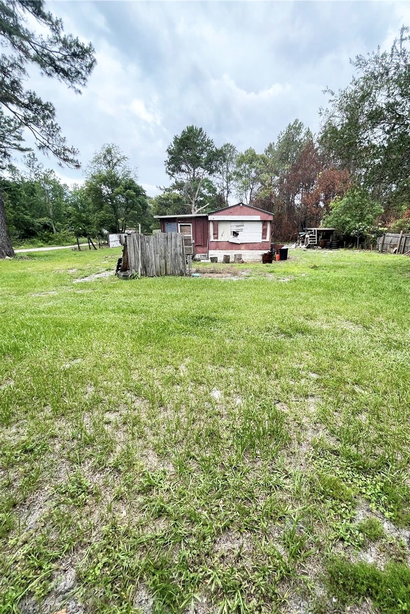 34488 🌟 Silver Springs MH on .34 Acre Lot – Great Investment Opportunity!