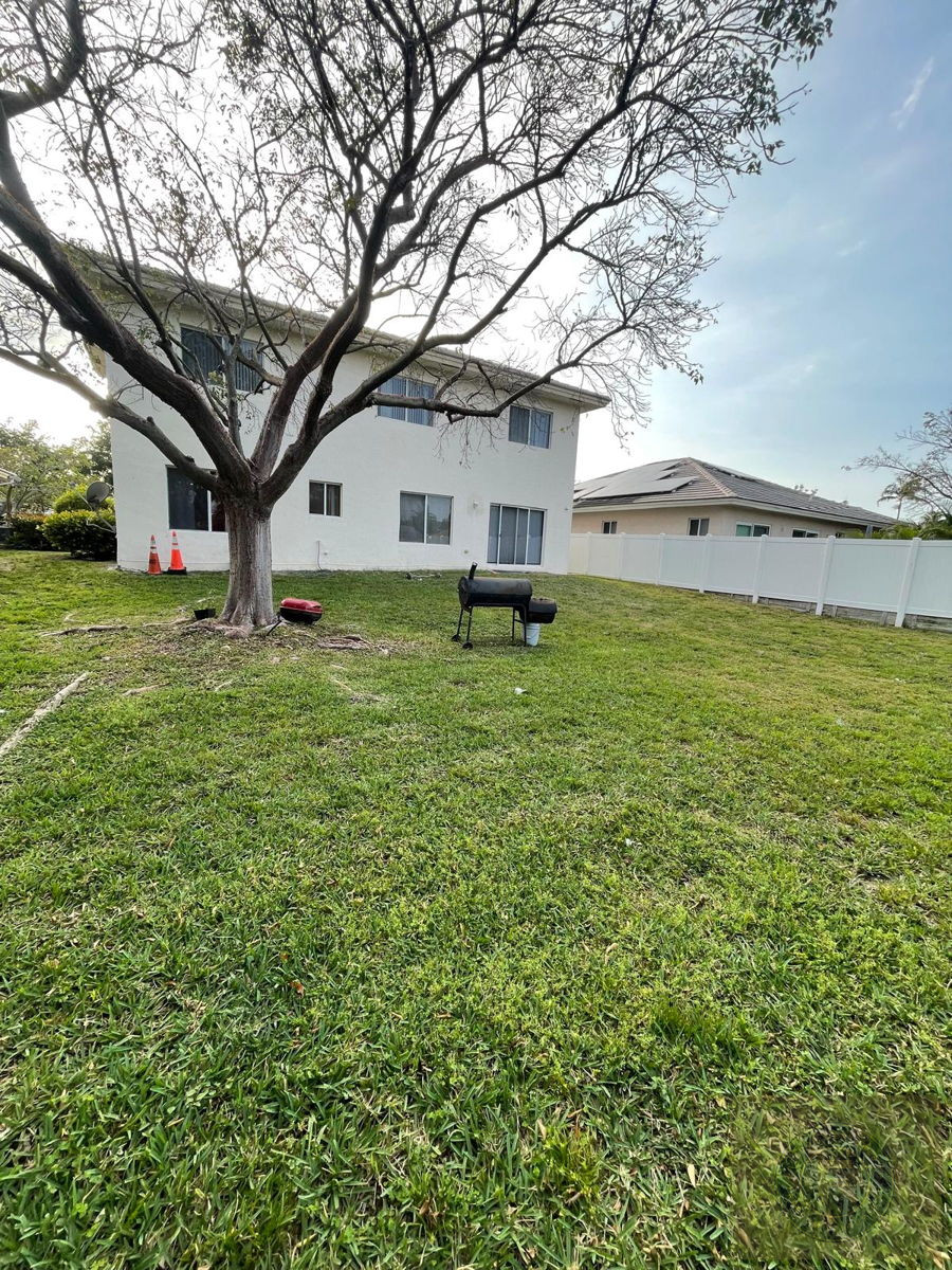 GREAT FIX AND FLIP OR BUY AND HOLD IN POMPANO BEACH FL