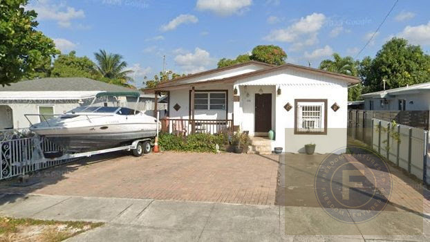 GREAT FIX AND FLIP OR BUY AND HOLD IN HIALEAH FL
