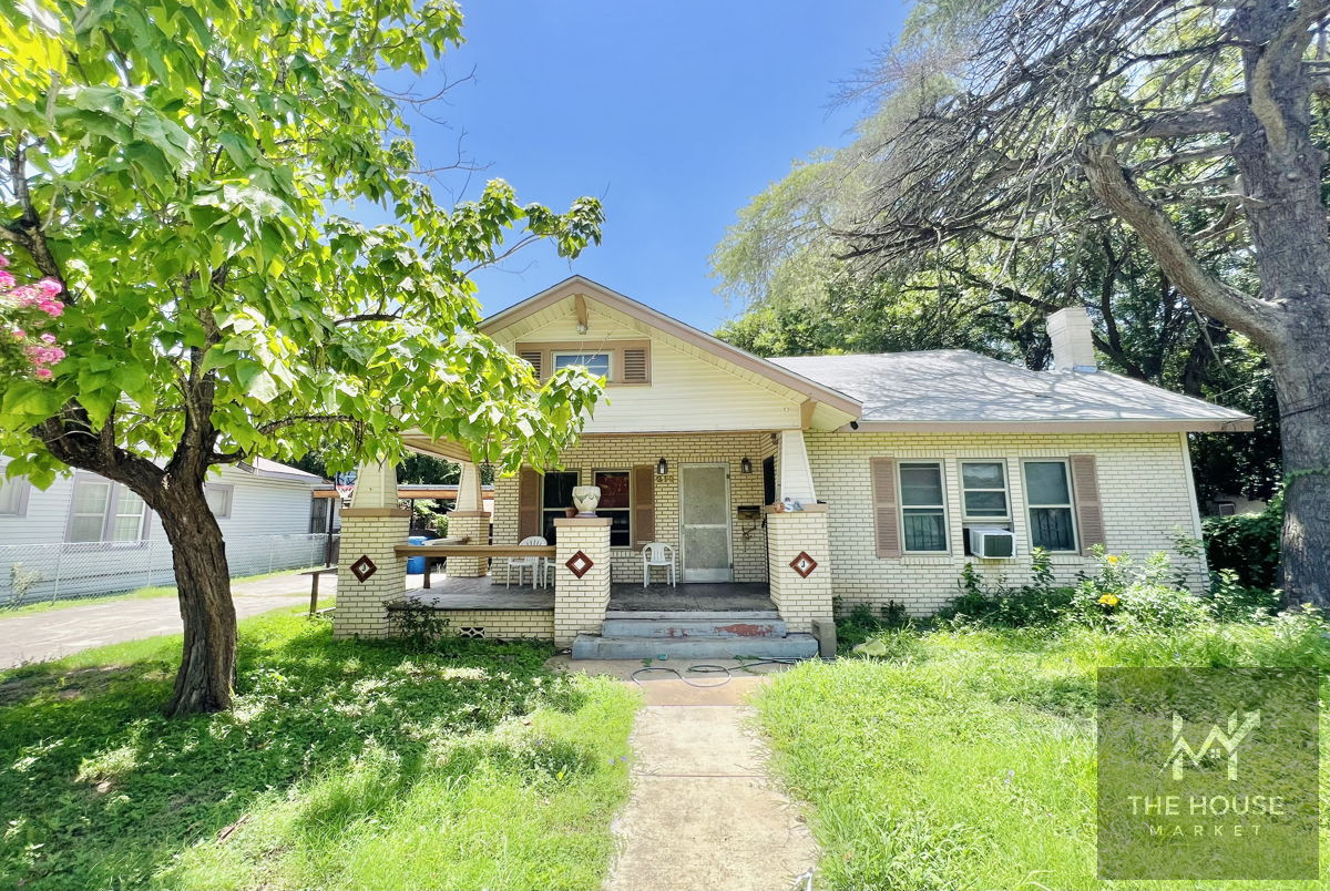 🔥 BRICK EXTERIOR 🧱  QUARTER ACRE FLIP OPPORTUNITY ONLY 110K 💰