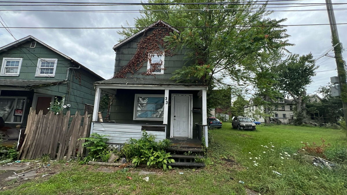 (Wilkes-Barre, PA)🚨 GREAT DEAL!🚨 SFR 2 Bed 1 Bath ONLY 38k!😱