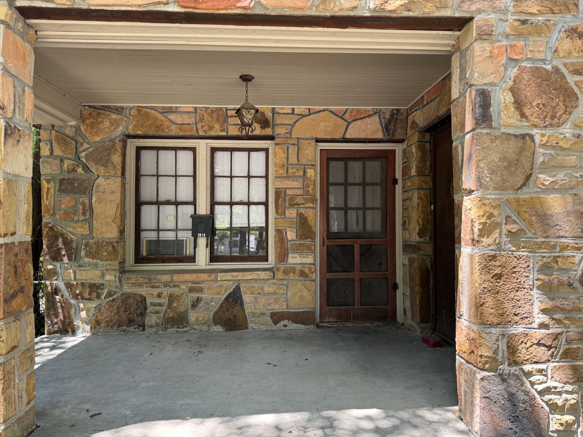 Pre MLS Opportunity | West Tulsa | Rental - Duplex Option - AirBnB