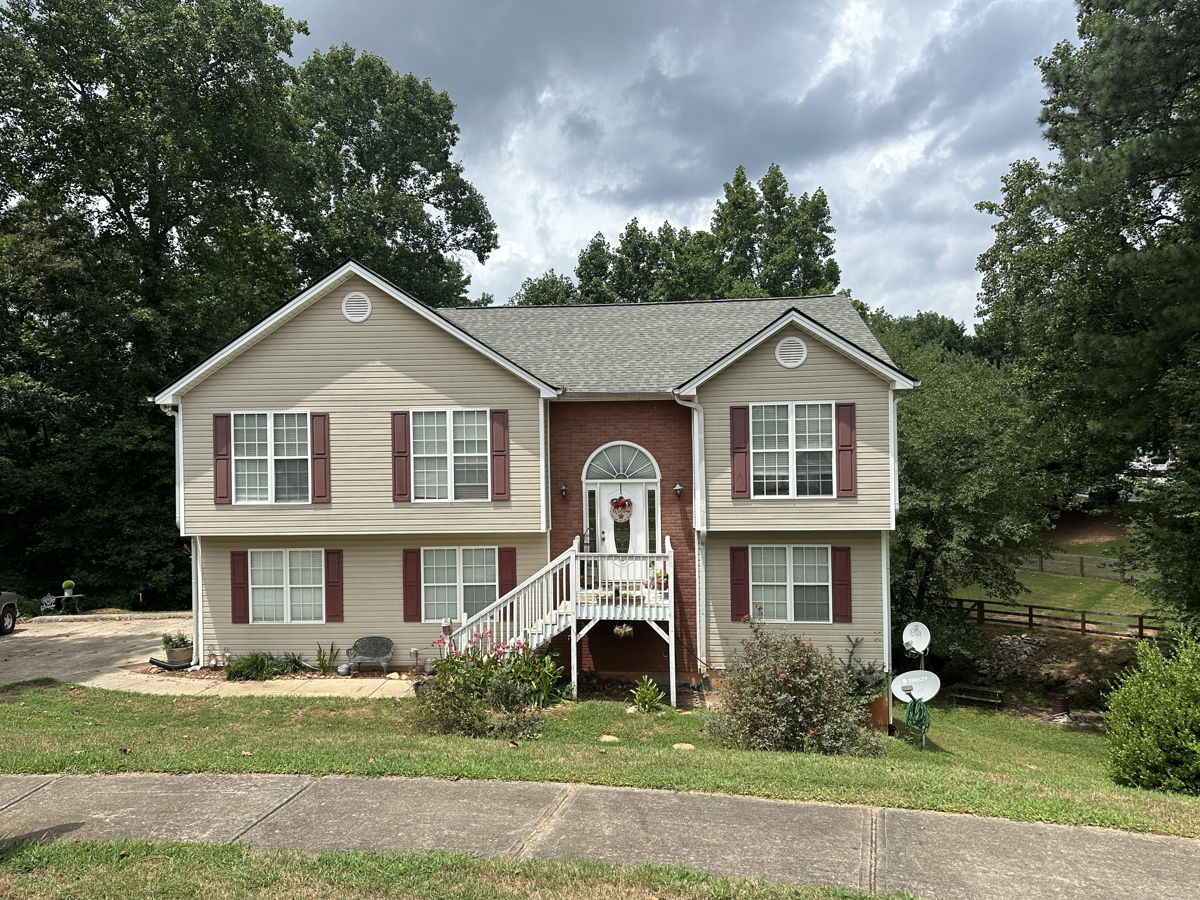 Barrow County GA 2003 Clean Split Level (NOT IN MLS)