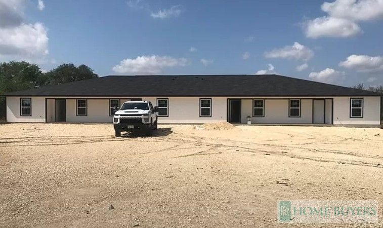 Newly Constructed Quadplex in Castroville TX!