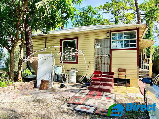 🚀💰Cash Flow Goldmine: Tampa Triplex Raking in $3K/Month!🔥🏠
