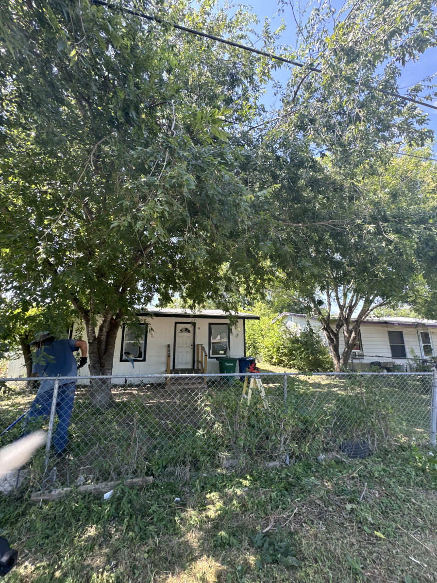 (San Antonio, Tx) 🚨GREAT DEAL! 🚨 3 Bed 2 Bath Fixer 75% complete at 180k!🤑