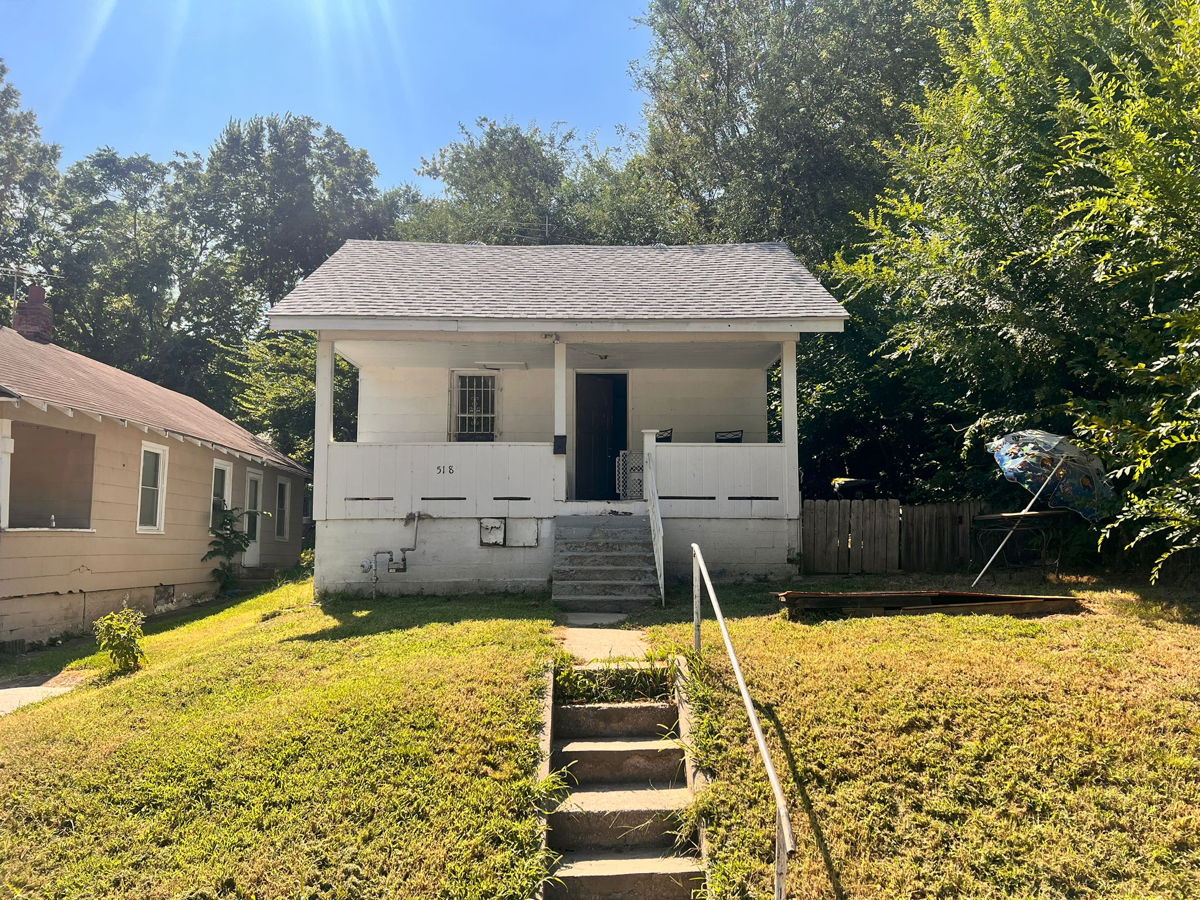 🔥 (KCMO 64125) - Buy & Hold SFH 2Bed/1Bath - CASH FLOW at $69k!🔥