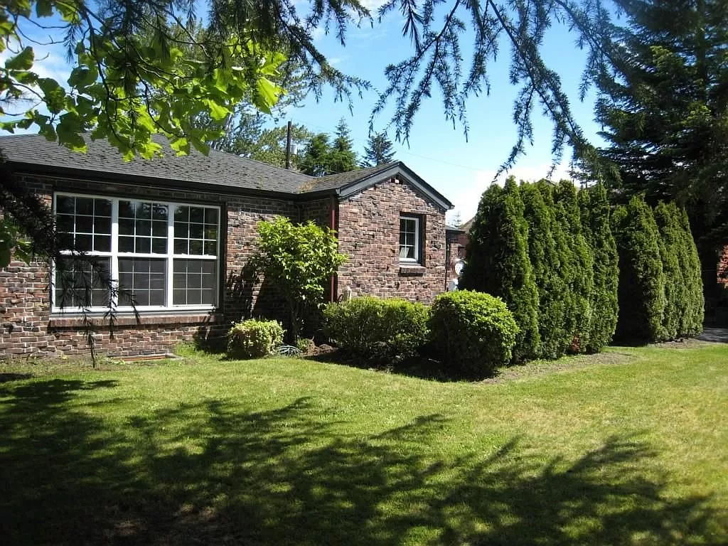 🚨Prime Location Fix and Flip 🚨🏡 | Everett, WA | See more photos