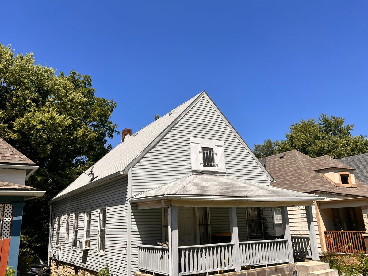 🔥 (KCMO 64109) - Buy & Hold SFH 2Bed/1Bath at $75k!🔥