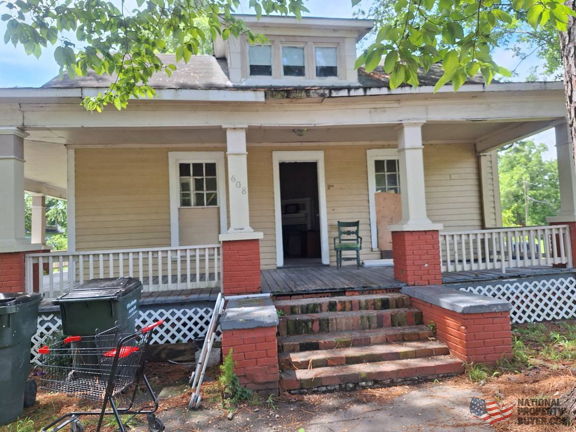 (Kinston, NC) 🏠 REHABBERS! Off Market Single Family Home🎉