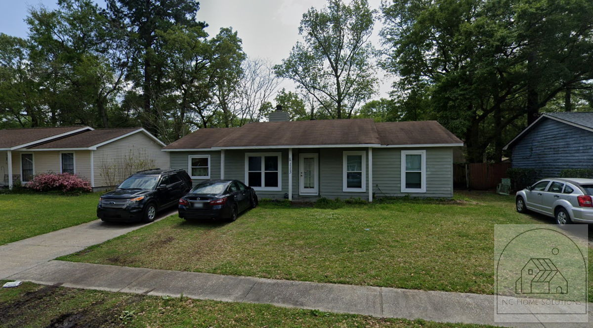 🏘️ Summerville Gem – 4/2 SFR Below Market Value! 💥