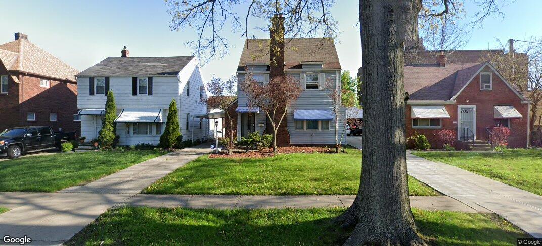 🏡 3Bed/1Bath 🏡 Charming Cleveland Retreat on Invermere Ave! 🌟🌳 take it only for 135K ✅