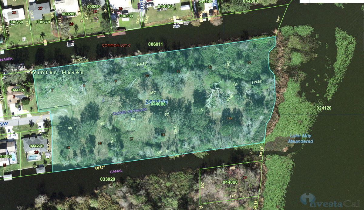 Over 1,379 ft Waterfront Peninsula on The Winter Haven Chain of Lakes