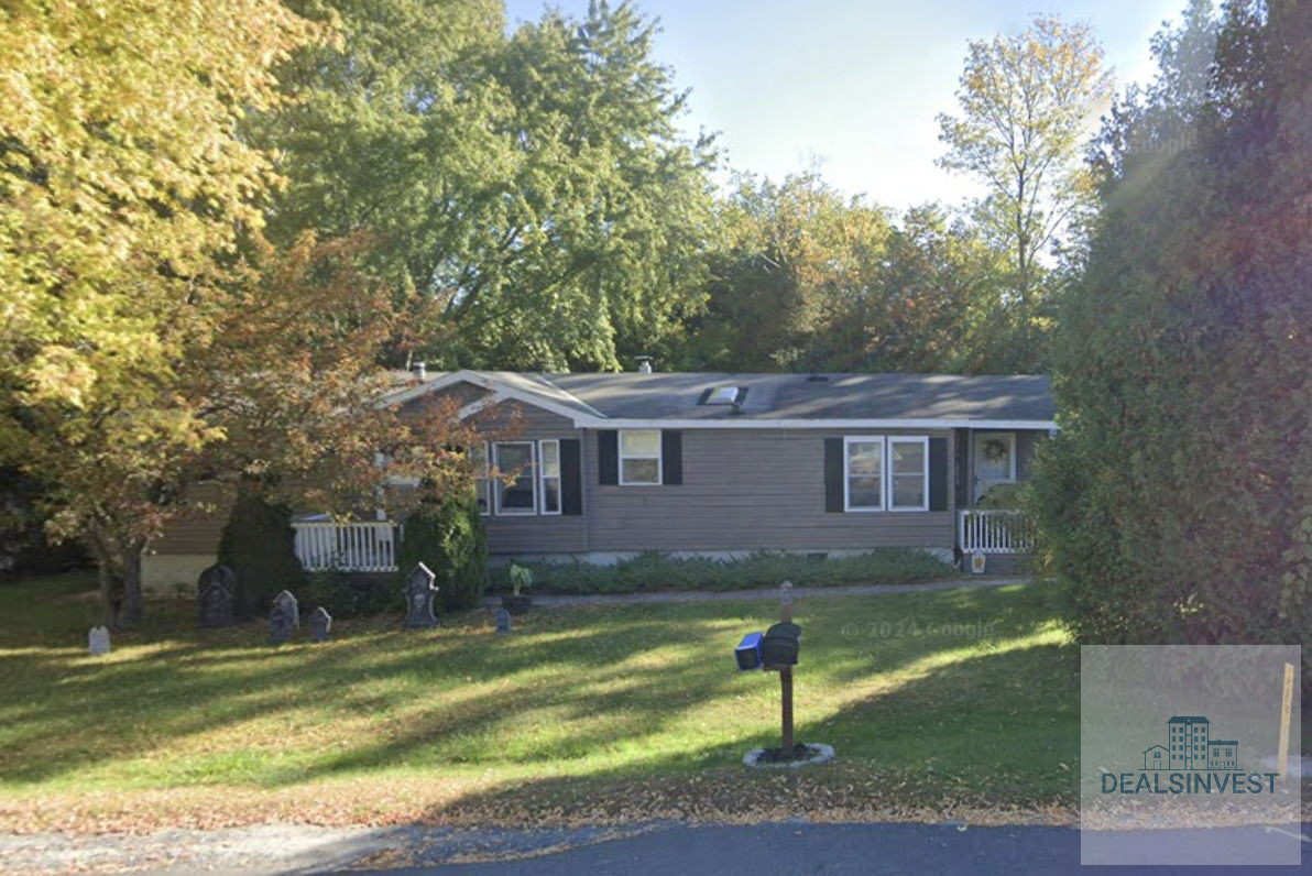 Plattsburgh, NY 💰Turnkey Property | Built in Equity!🚨