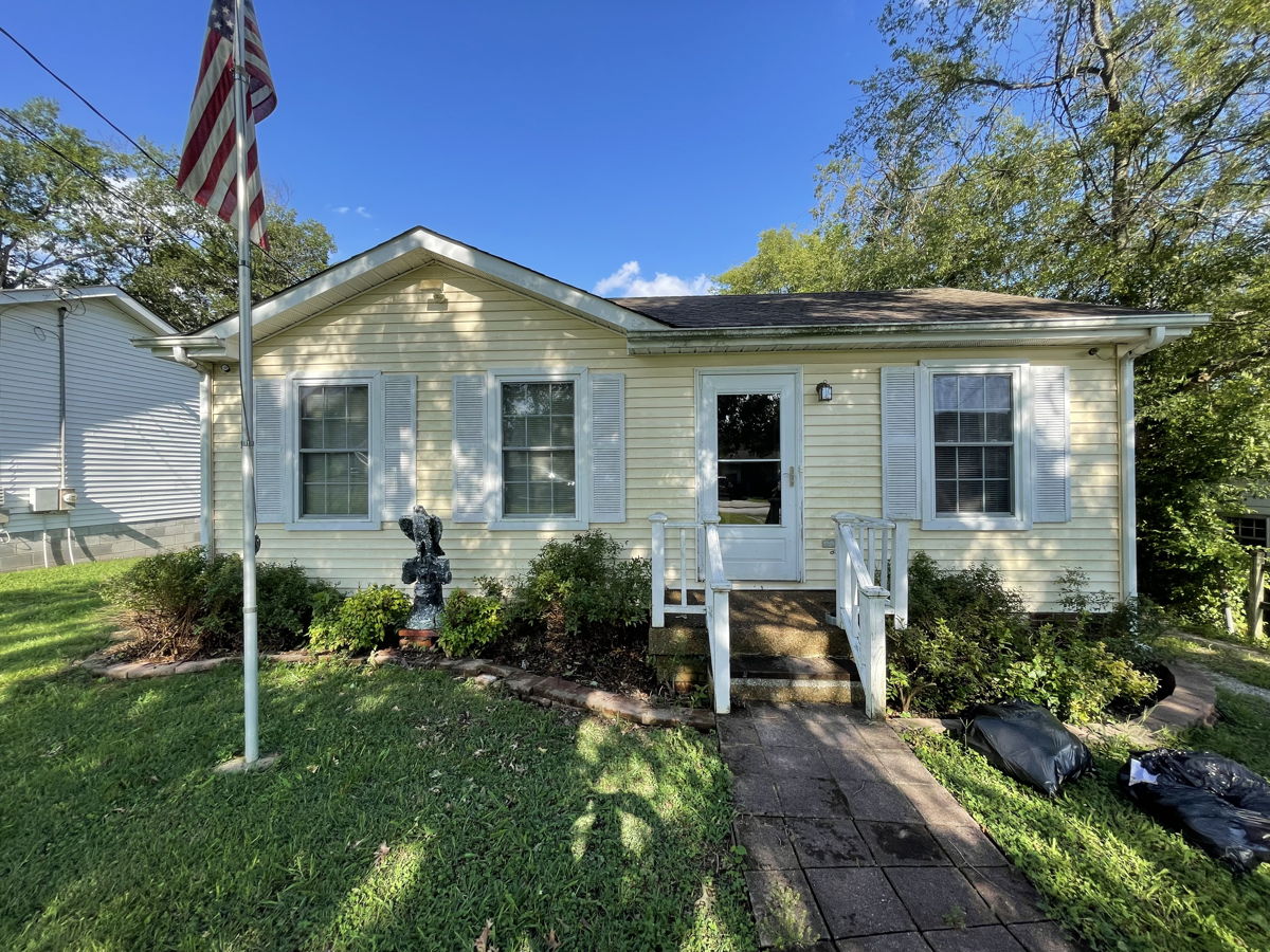 🏡 Clean 1990 2 bed 1 bath w/ detached garage 📍Madison, TN | Pics&Vids inside ➡️🏡