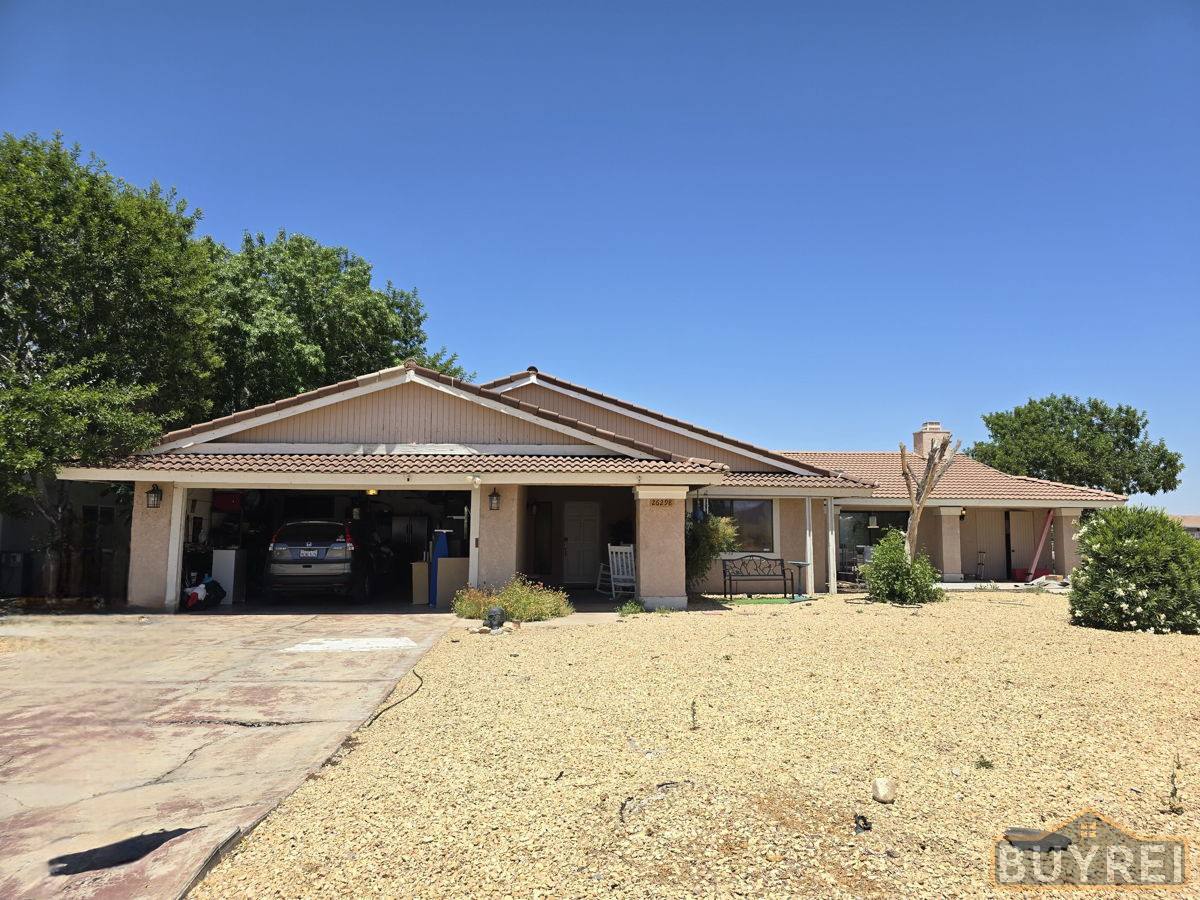 Helendale, CA📍Cosmetic Flip/Rental on Lake🏚️See Photos Inside ➡️
