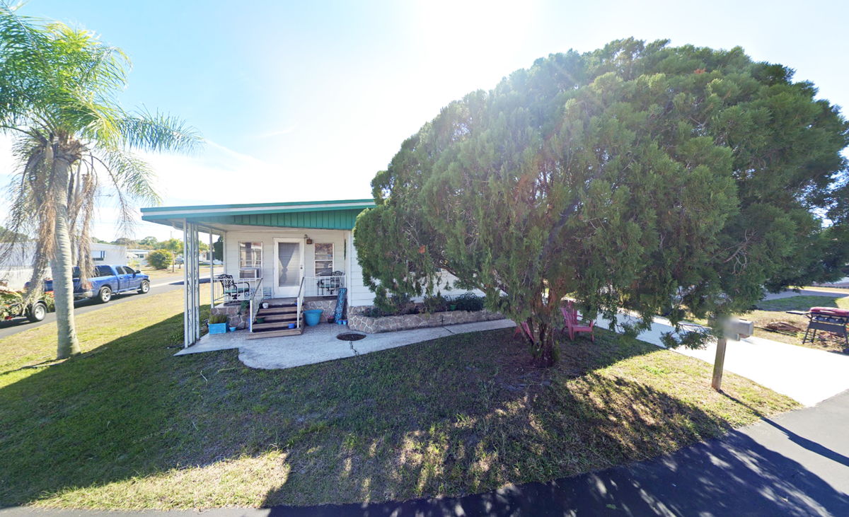 33917 - 🏡 North Fort Myers Double-Wide Mobile Home in 55+ Community! 🌴
