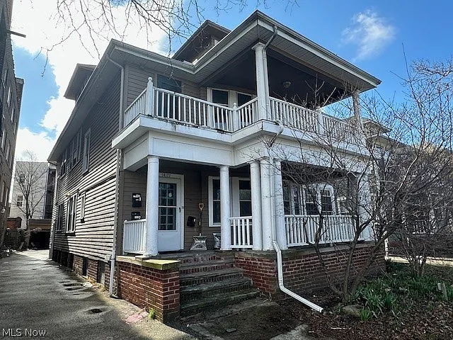 🏡 6Bed/3Bath 🏡 Charming Multi-Family Gem in Cleveland Heights! 🌟🌳 take it only for 230K ✅
