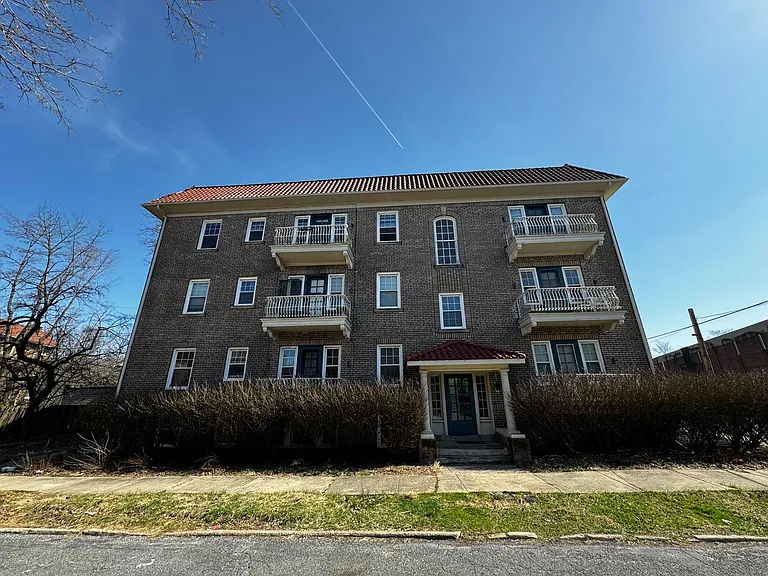 🏡 20Bed/10Bath 🏢 Prime Investment Opportunity in Cleveland Heights! 🌟🌳 take it only for 660K ✅