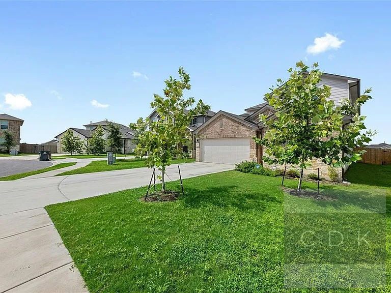 📍Kyle, TX 78640 / Subject To / Entry $30k / MTG $394k / 5.25% INT