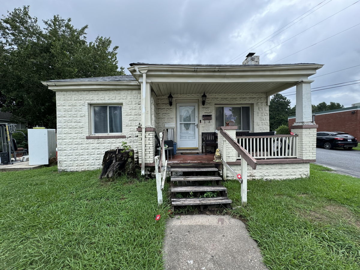 Single Family Home in Chesapeake, VA! Click to view full CMA