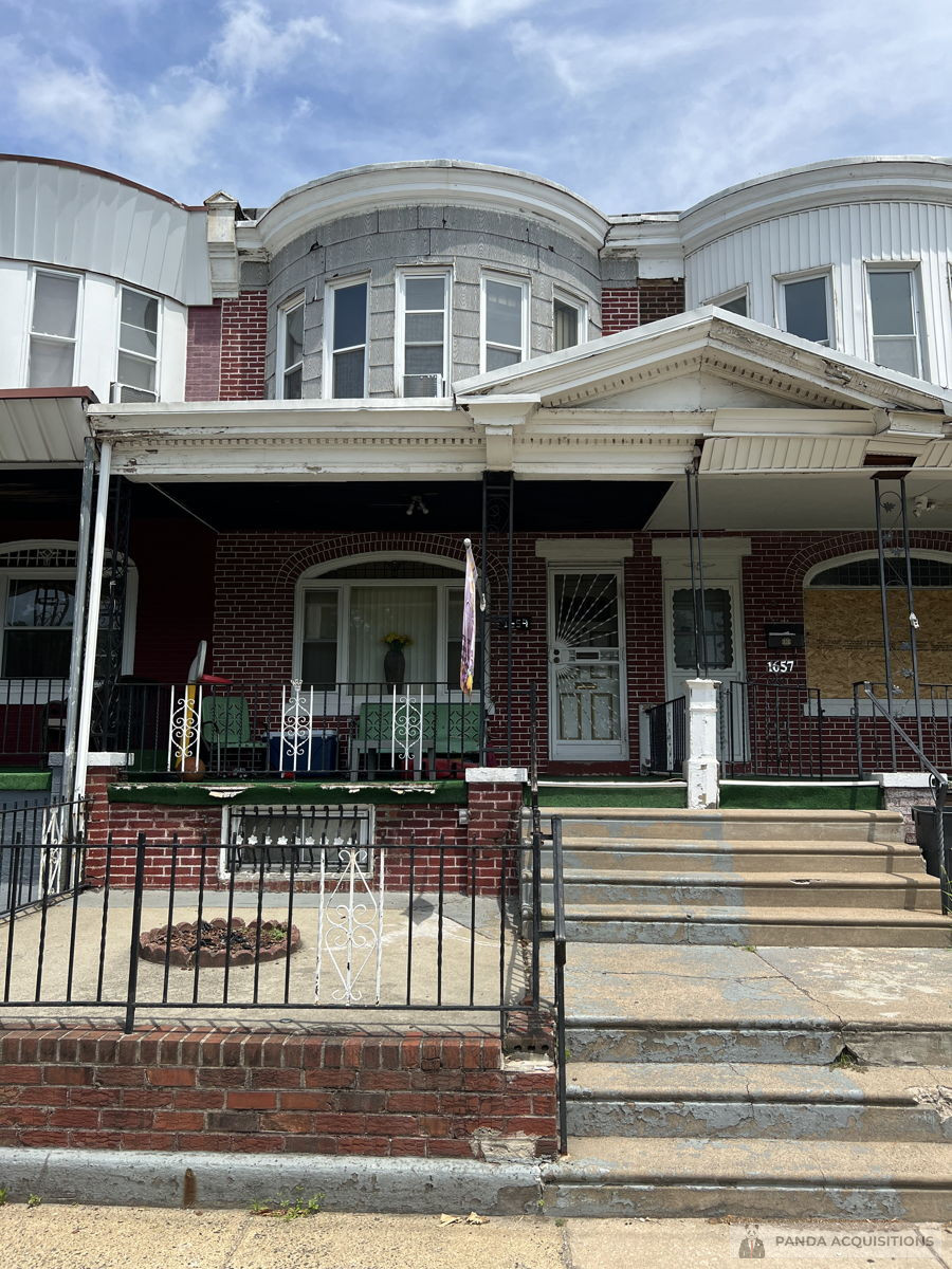 🚨 New Off-Market RM1 in Logan - 1659 W Wyoming Ave, 19140: Starting: $80K 🚨