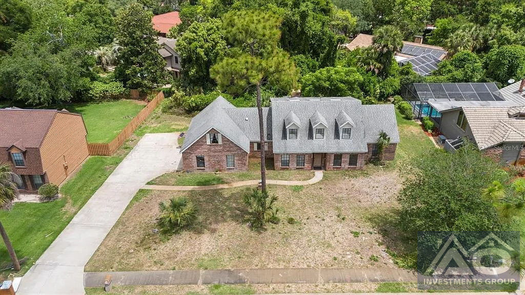 3 bed/ 2 and half baths in Ormond Beach 419k