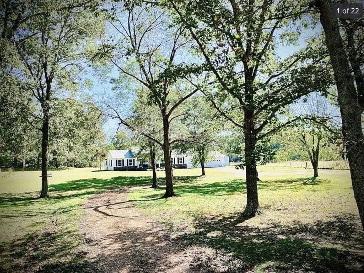 Buyer N Hold in Neosho, MO 64850