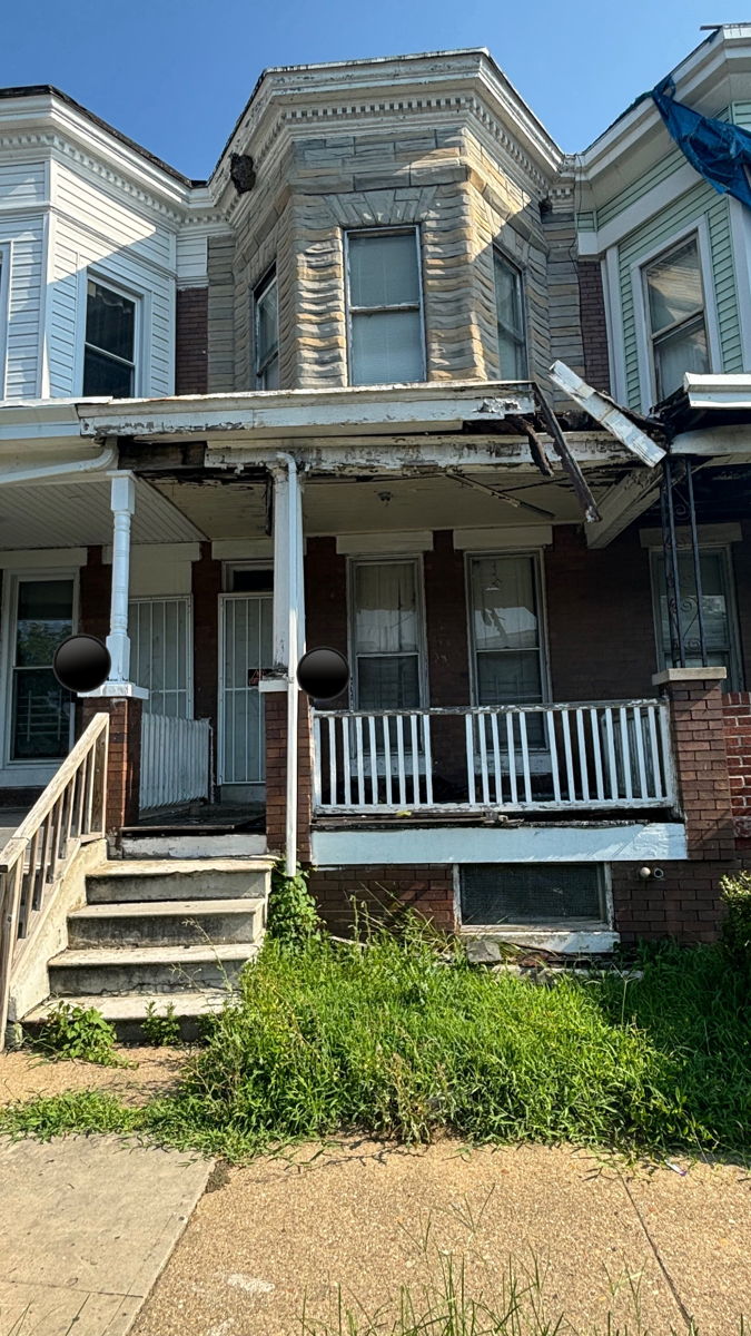 Great fix and flip or rental property.