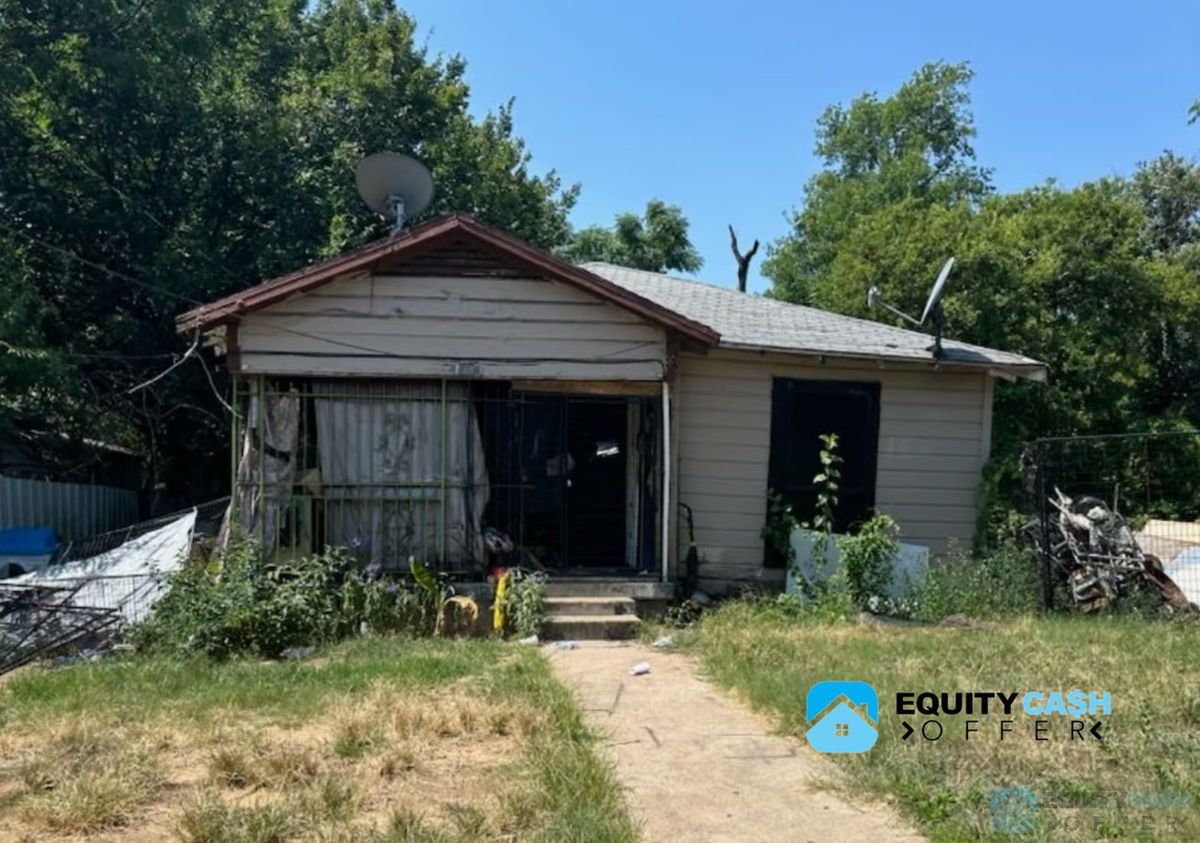 2/1 SFR | South Dallas | walking distance to Fair Park | Asking $85,000
